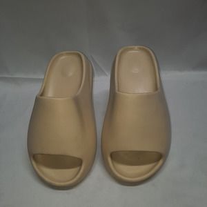 NEW Summer slides Creamy Tan Y2Y Slippers Unisex 39-40